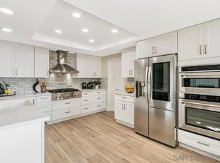 6427 La Garza Ct, Carlsbad, CA 92009