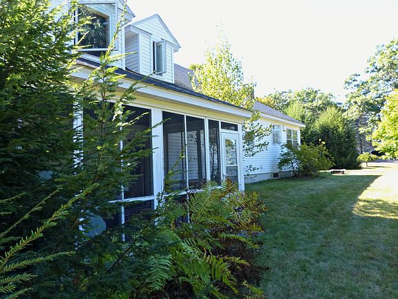 20 x 20' screen porch