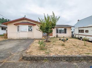 532 6th Ave, Sweet Home, OR 97386