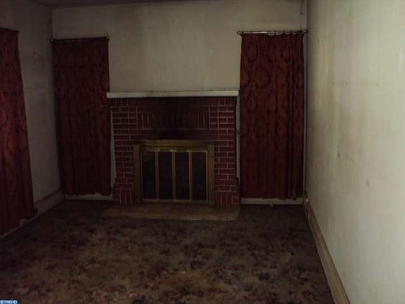 4th image of 1738 42nd St