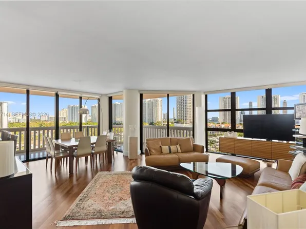 1000 W Island Blvd APT 1209, North Miami Beach, FL 33160