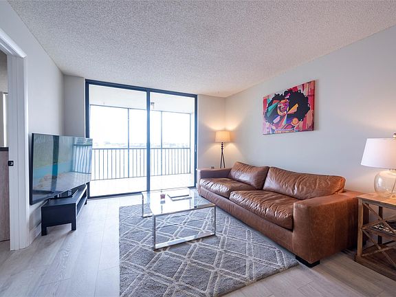 3rd image of 113 Lake Emerald Drive #303