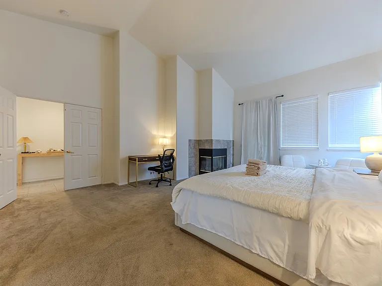 3012 Cordova Ct — Photo 35