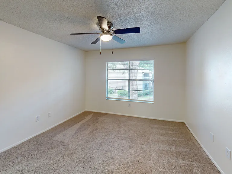 Lakewood Place — Photo 140