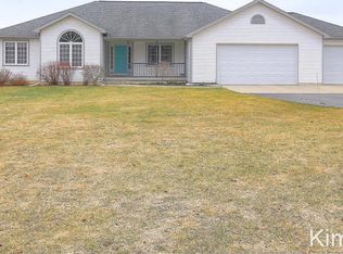 7870 Becker St NE, Cedar Springs, MI 49319