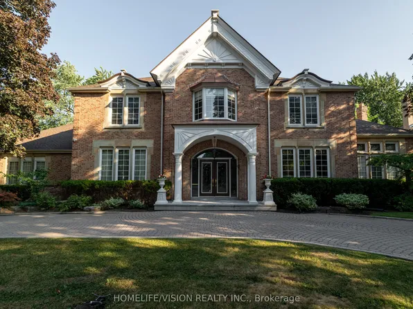 15 Daffodil Ave, Markham, ON L3T 1N2