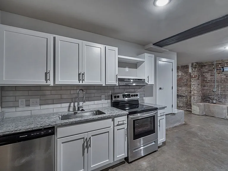 10 Walnut Aly — Photo 37