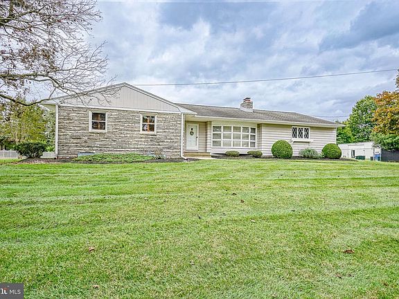 2nd image of 356 Democrat Rd