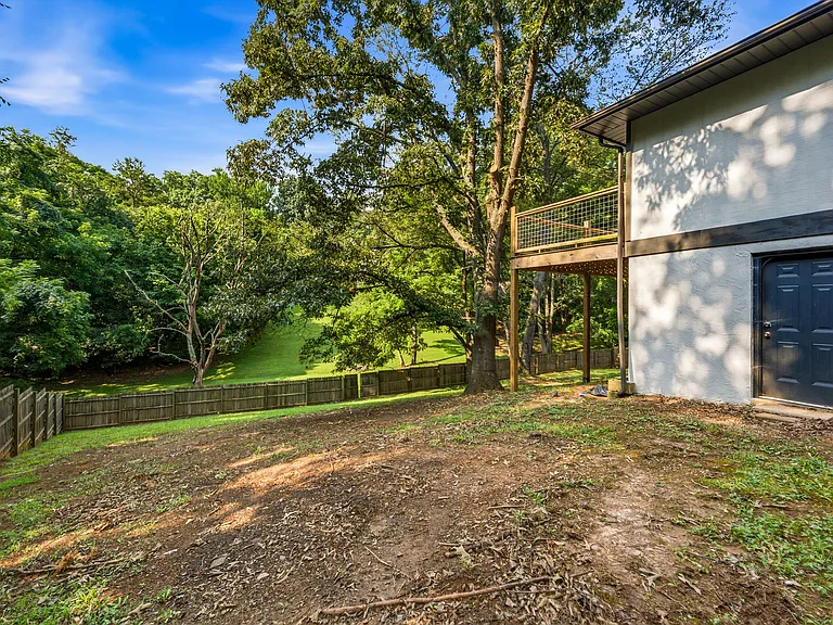 415 White Oak Cir — Photo 20