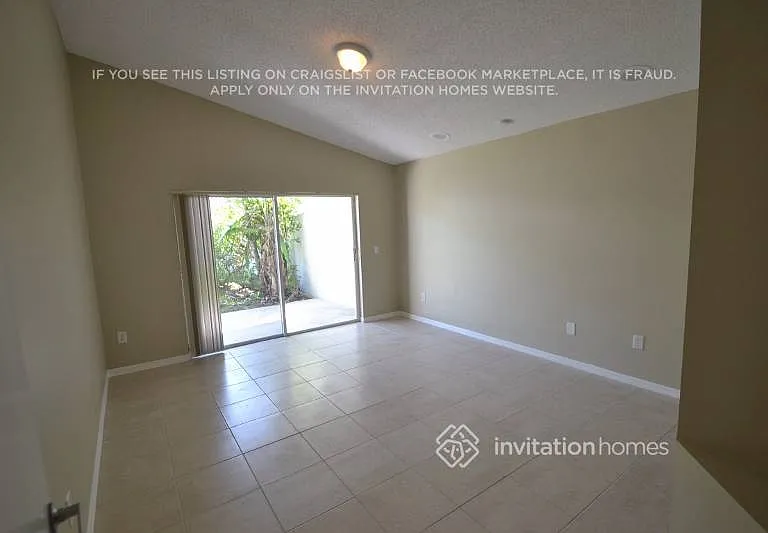 2033 NW 178th Way — Photo 3