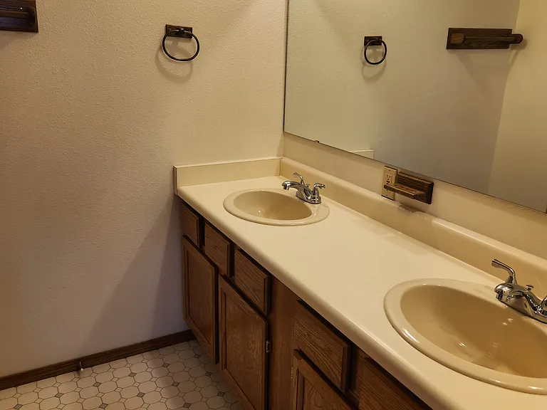 107 5th Avenue Ct — Photo 9