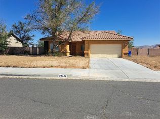 22144 Esaws Rd, Apple Valley, CA 92307