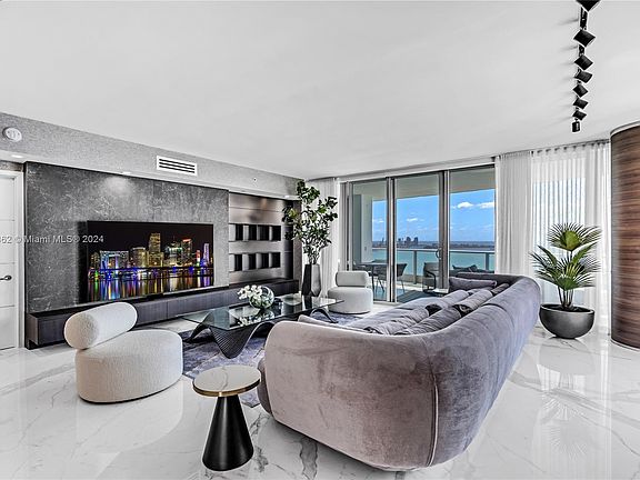 4th image of 1331 Brickell Bay Dr APT 3611