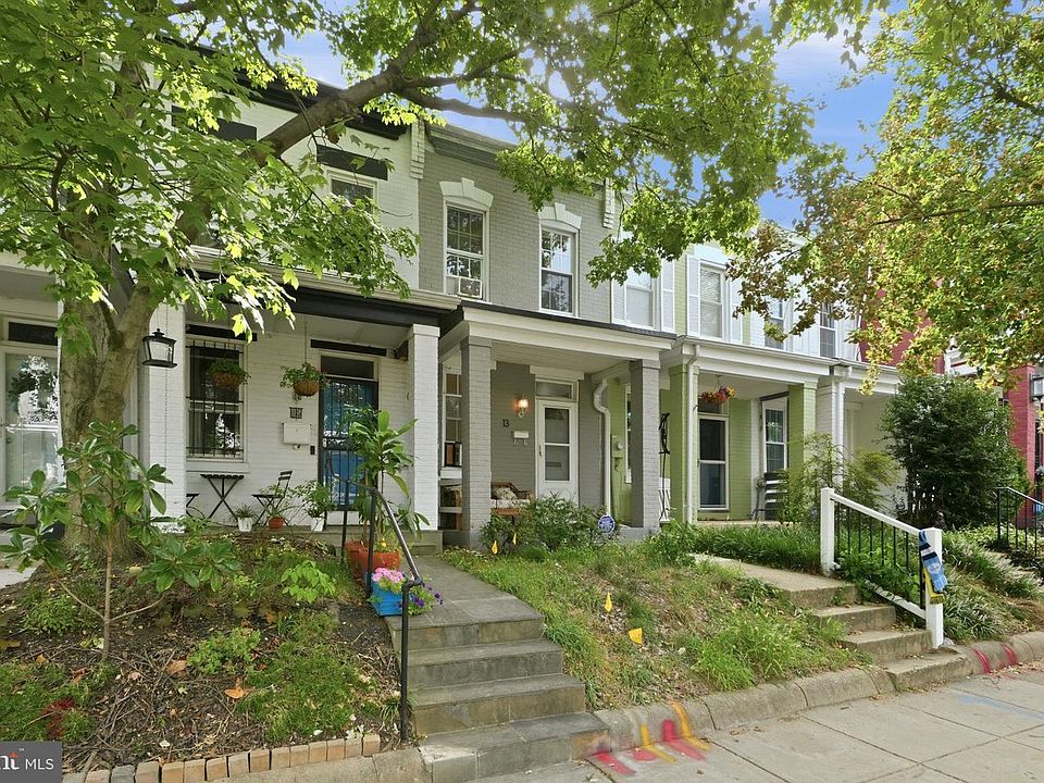 1st image of 13 16th St NE