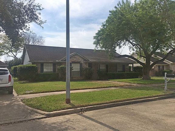 2nd image of 9023 Weymouth Dr