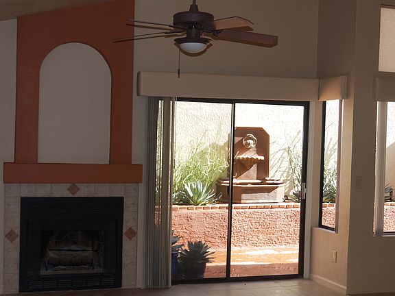 4th image of 220 E Suntree St