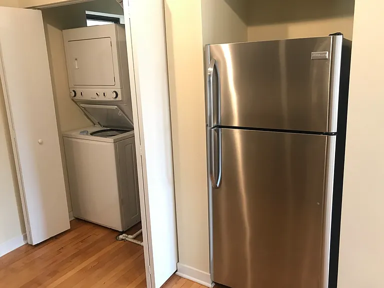 6601 N Campbell Ave — Photo 10