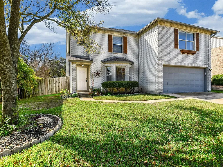 1307 Chalk Ln — Photo 1