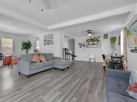 4th image of 2794 Island Ave