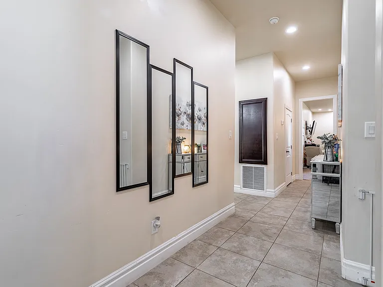 2070 S Araby Rd — Photo 37