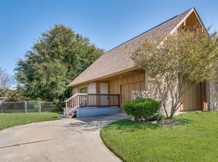 1301 McHam St, Irving, TX 75062