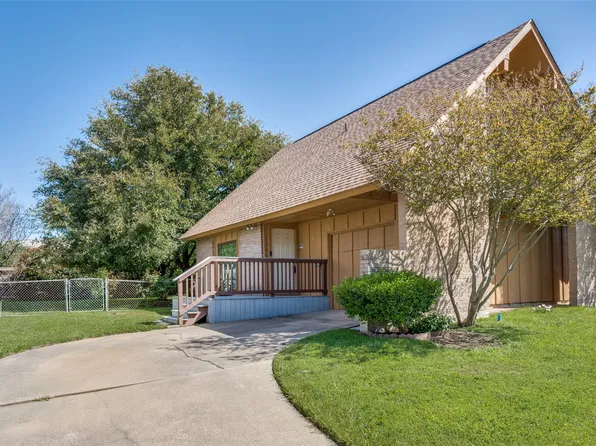 1301 McHam St, Irving, TX 75062