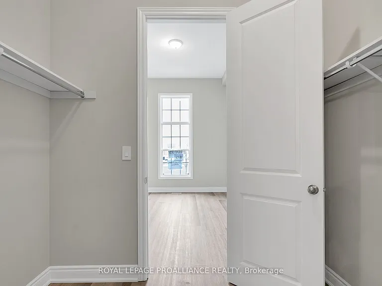 873 Charles Wilson Pkwy — Photo 6