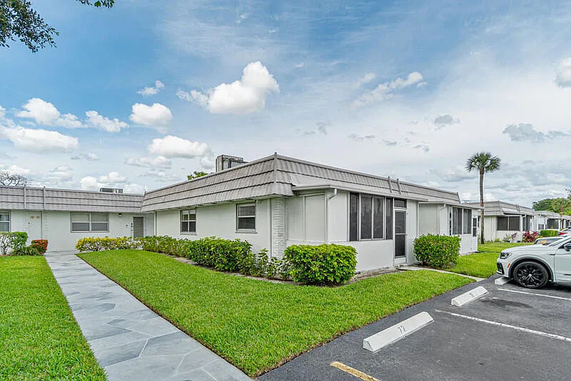 1 bed, 1.5 bath, 726 sqft, $2,800 — Photo 2