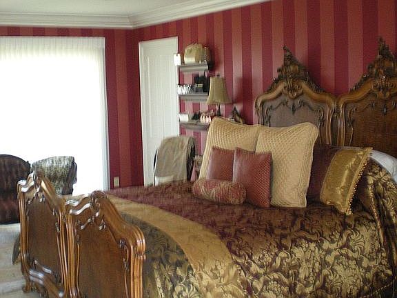 3rd image of 2727 Casalero Dr