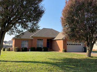 3020 Singletree Dr, Hopkinsville, KY 42240