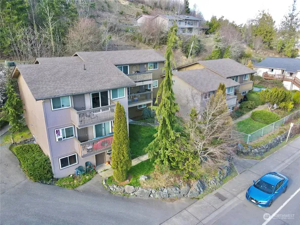 214 Mashell Ave S #3, Eatonville, WA 98328