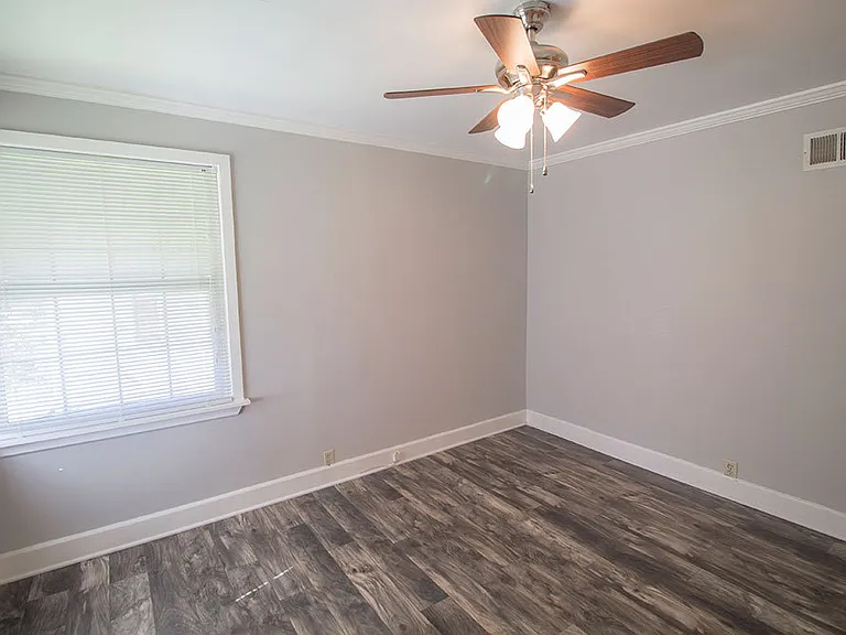 301 W Forest Ave — Photo 25