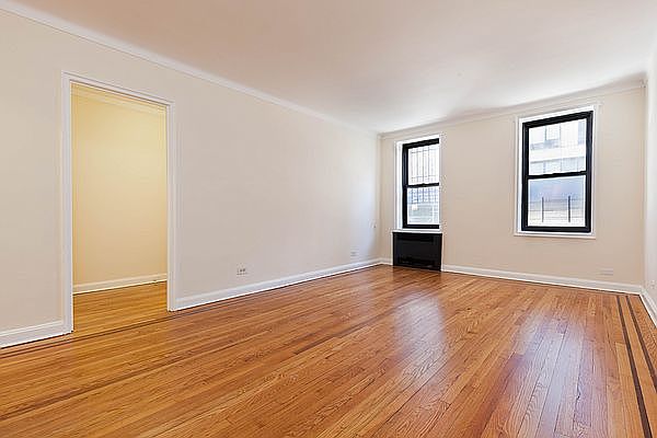 1st image of 95 Lexington Ave APT 1J