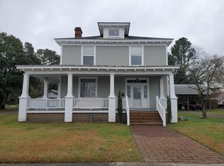 122 E Railroad St, La Grange, NC 28551
