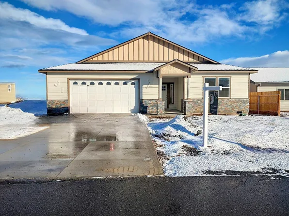 663 E A St, Culver, OR 97734