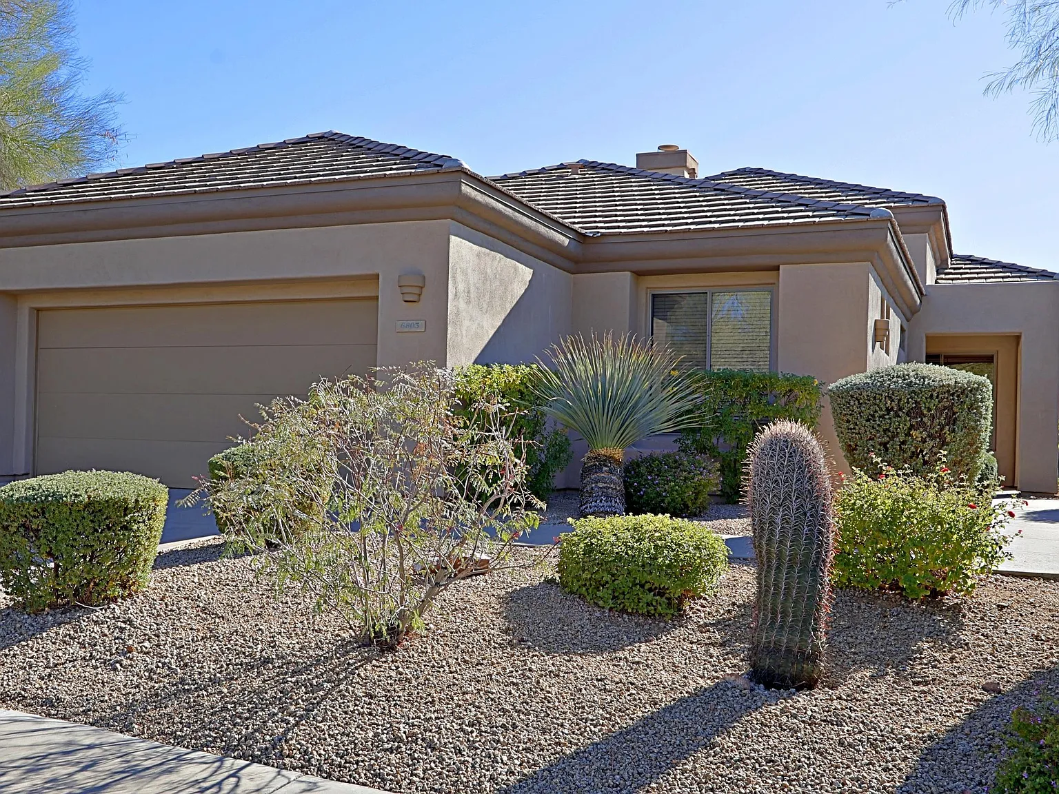 2 bed, 2.0 bath, 1409 sqft, $2,500 — Photo 2