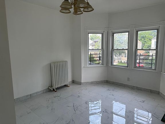 2nd image of 310 Taylor St Floor 2