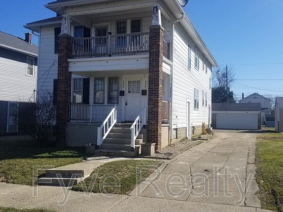 2nd image of 552 Woodbury Ave