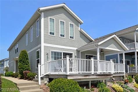 1st image of 411 Island Pointe Dr