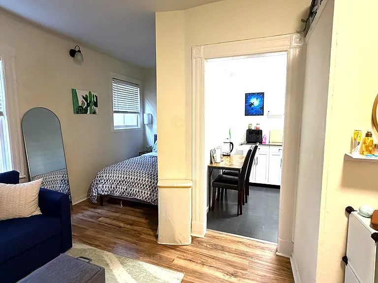 138 Hermann St #7 — Photo 8