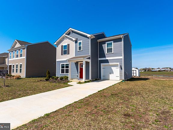 2nd image of 1928 N Old Mill Dr