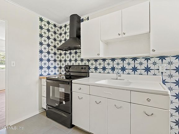 4th image of 4607 PALMER Avenue
