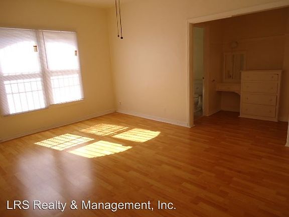 2nd image of 138 S Westmoreland Ave APT 408
