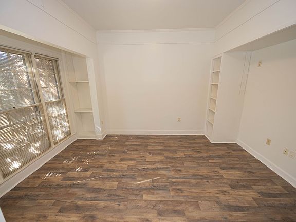 4th image of 2043 Hazel Hedge Ln