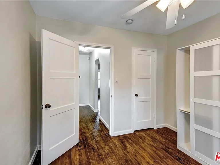 6200 Jamieson Ave — Photo 28