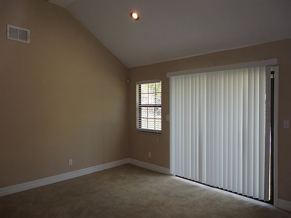 4th image of 1551 Apopka Blvd