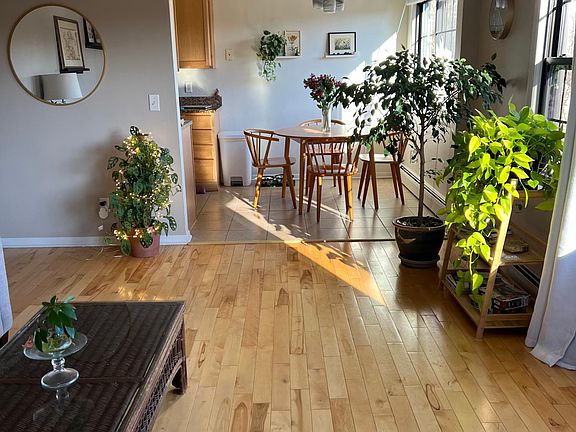 4th image of 3215 Pillsbury Ave S #214