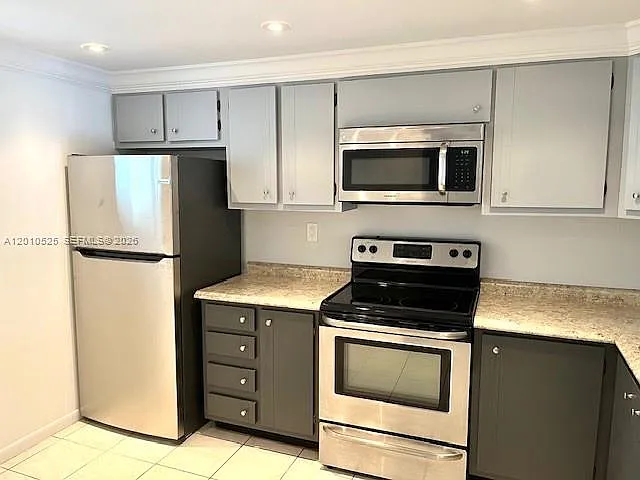 3920 Inverrary Blvd #204C — Photo 4