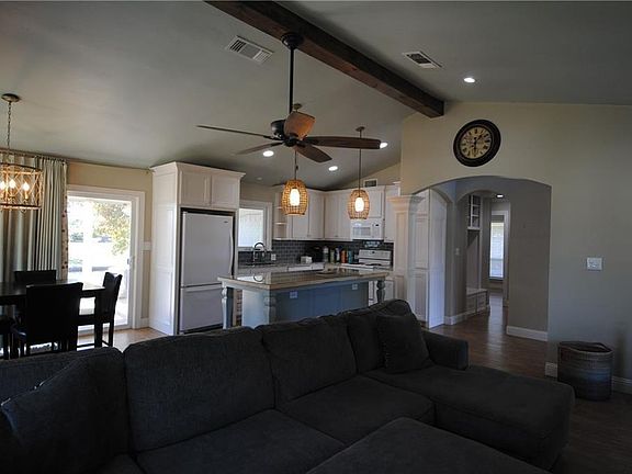 4th image of 3716 Lake Vista Ct