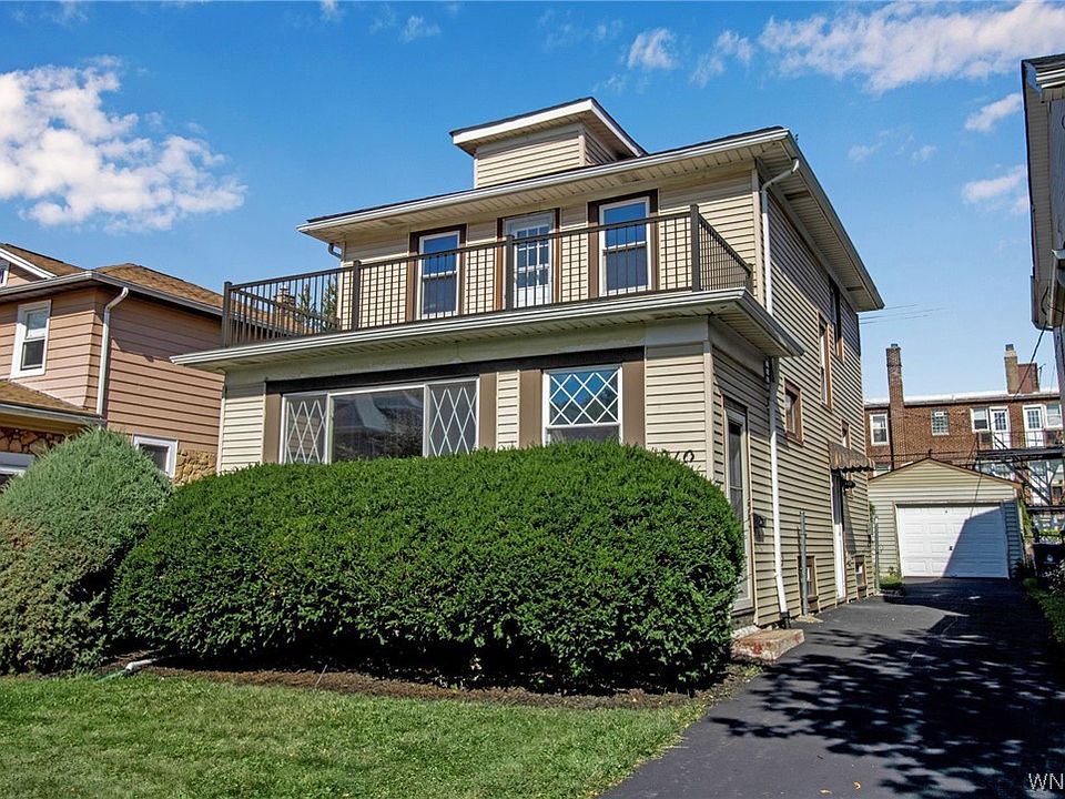 1st image of 216 Villa Ave